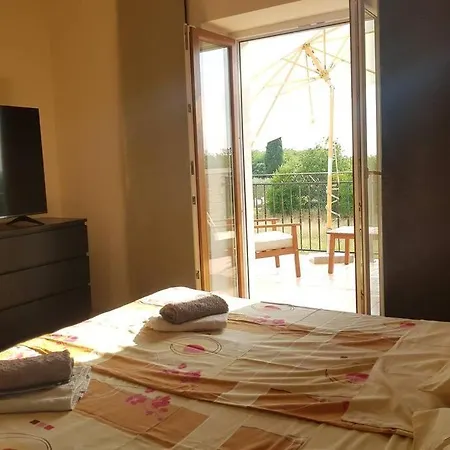 Buscina,duplex House With Garden Apartment *