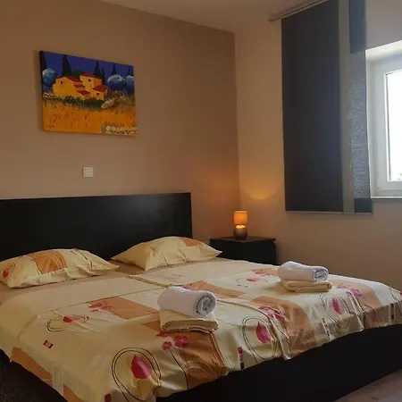 Buscina,duplex House With Garden *